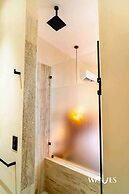 Great Located Studio PH With Private Pool by Waves Management