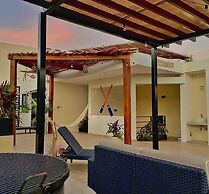 Spacious 1 BR With Great Location & Rooftop Pool by Waves Management