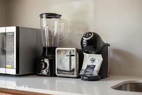 Great Located W/private Pool + Fully Equipped Gym