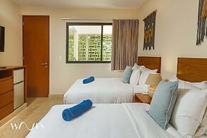 2 Br. Roof W/infinity Pool + Jacuzzi Spacious