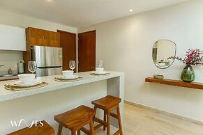 2 Br. Roof W/infinity Pool + Jacuzzi Spacious