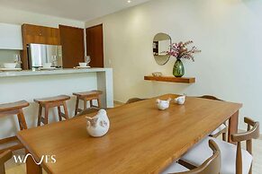 2 Br. Roof W/infinity Pool + Jacuzzi Spacious