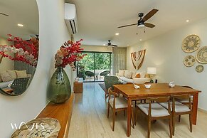 2 Br. Roof W/infinity Pool + Jacuzzi Spacious