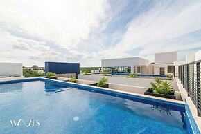 Colorful Perfect Located 2 Br. W/great Amenities