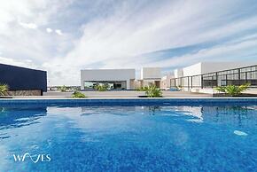 Colorful Perfect Located 2 Br. W/great Amenities