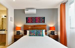 Colorful Perfect Located 2 Br. W/great Amenities