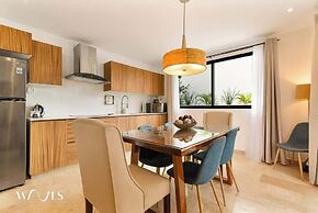 Colorful Perfect Located 2 Br. W/great Amenities