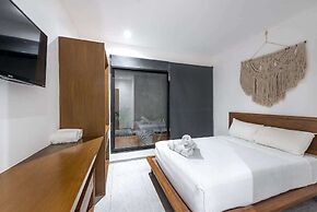 2 BR Great Located Natural Lightning