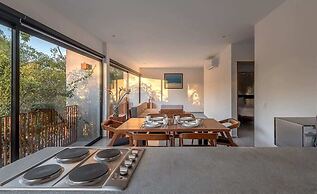 2 BR Great Located Natural Lightning