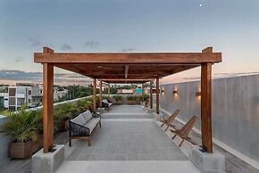 2 BR Great Located Natural Lightning