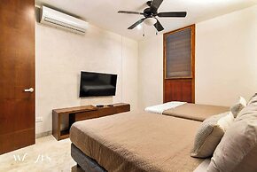 2 Br. PH W/private Pool in Luxury Gated Community