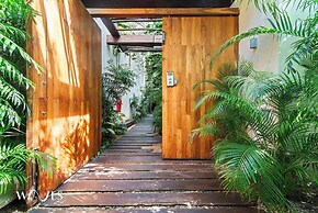 2 Br. PH W/private Pool in Luxury Gated Community