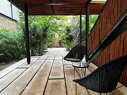 Spacious 2 BR Apartment With Private Pool, Top Amenities