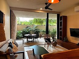 Spacious 2 BR Apartment With Private Pool, Top Amenities