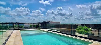 Spacious 2 BR Apartment With Private Pool, Top Amenities