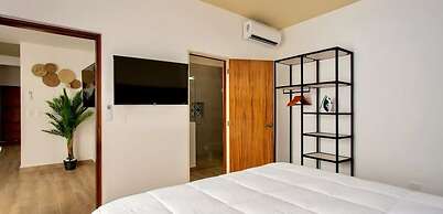 3br. Exclusive TH W/spacious Roof & Private Pool