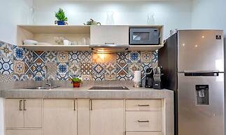 3br. Exclusive TH W/spacious Roof & Private Pool