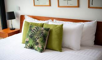 Luminous 1 Br. Steps Away From the Beach