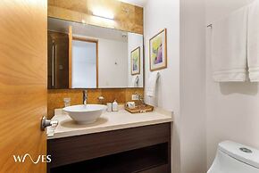 Luminous 1 Br. Steps Away From the Beach