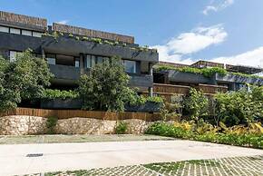 2BR W/private Pool - Steps Away From the Beach