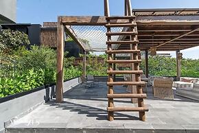 2BR W/private Pool - Steps Away From the Beach