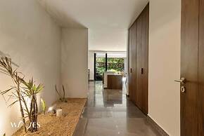 2BR W/private Pool - Steps Away From the Beach