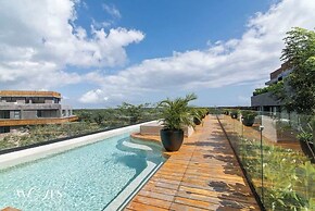 2BR W/private Pool - Steps Away From the Beach