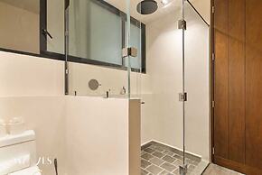 2BR W/private Pool - Steps Away From the Beach