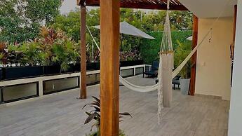1 BR Apartment With Rooftop Pool Hammocks by Waves Management