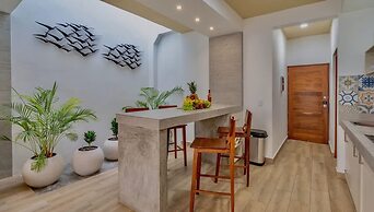 1 BR Apartment With Rooftop Pool Hammocks by Waves Management