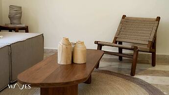 Exclusive Apt. W/private Pool + Surround Speakers