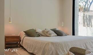 Exclusive Apt. W/private Pool + Surround Speakers