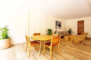 2 BR Amazing Pool Top Amenities Wifi 2FL Gym