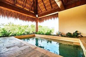 2 BR Amazing Pool Top Amenities Wifi 2FL Gym