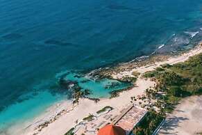 2 BR Amazing Pool Top Amenities Wifi 2FL Gym