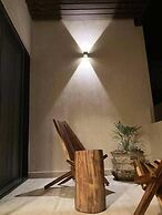 2 BR Amazing Pool Top Amenities Wifi 2FL Gym