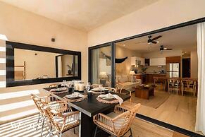 Premium Apartment W/private Pool & Garden