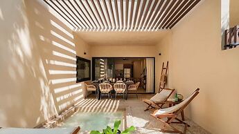 Premium Apartment W/private Pool & Garden