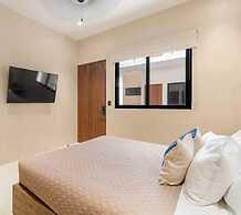 Spacious 3 Br. W/private Pool Exclusive Gym