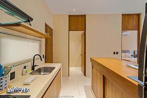 Spacious 3 Br. W/private Pool Exclusive Gym