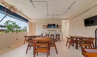 Spacious 3 Br. W/private Pool Exclusive Gym