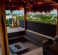 Studio Private Pool Natural Lighted Boho Chic