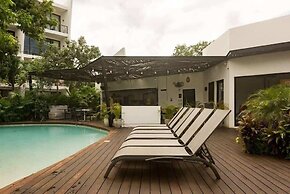 Studio W/private Pool Gym Relaxing Green Areas