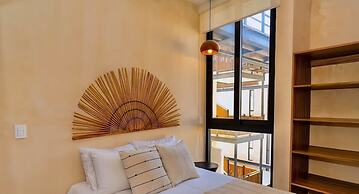 2 Br. Prime Location Amazing Rooftop Pool