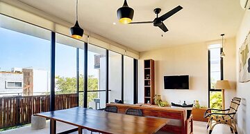 2 Br. Prime Location Amazing Rooftop Pool