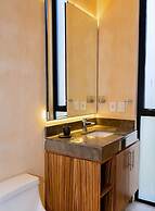 2 Br. Prime Location Amazing Rooftop Pool