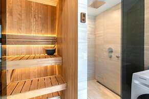 Luxury 2BD apartment in City Center