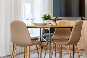 Luxury 2BD apartment in City Center