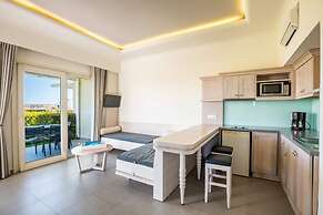 Thalassa Suites