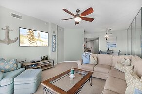 Palms 915- Premier Beachfront Condo